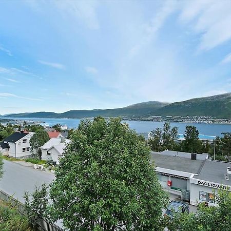 Modern Apartment In The Center Of The Island Тромсё Экстерьер фото