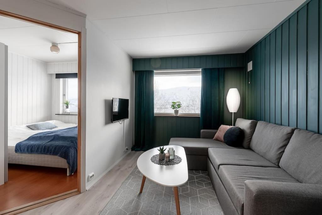 Modern Apartment In The Center Of The Island Тромсё Экстерьер фото
